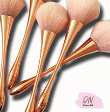 Load image into Gallery viewer, rosegold manicure brush
