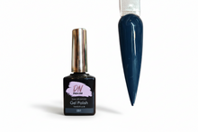 Load image into Gallery viewer, Moody green #051