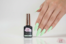 Load image into Gallery viewer, Snifters Green #958